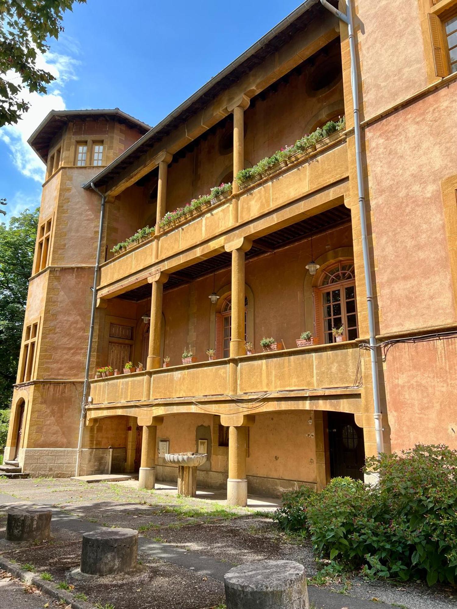 Une Nuit Au Chateau Lione Esterno foto